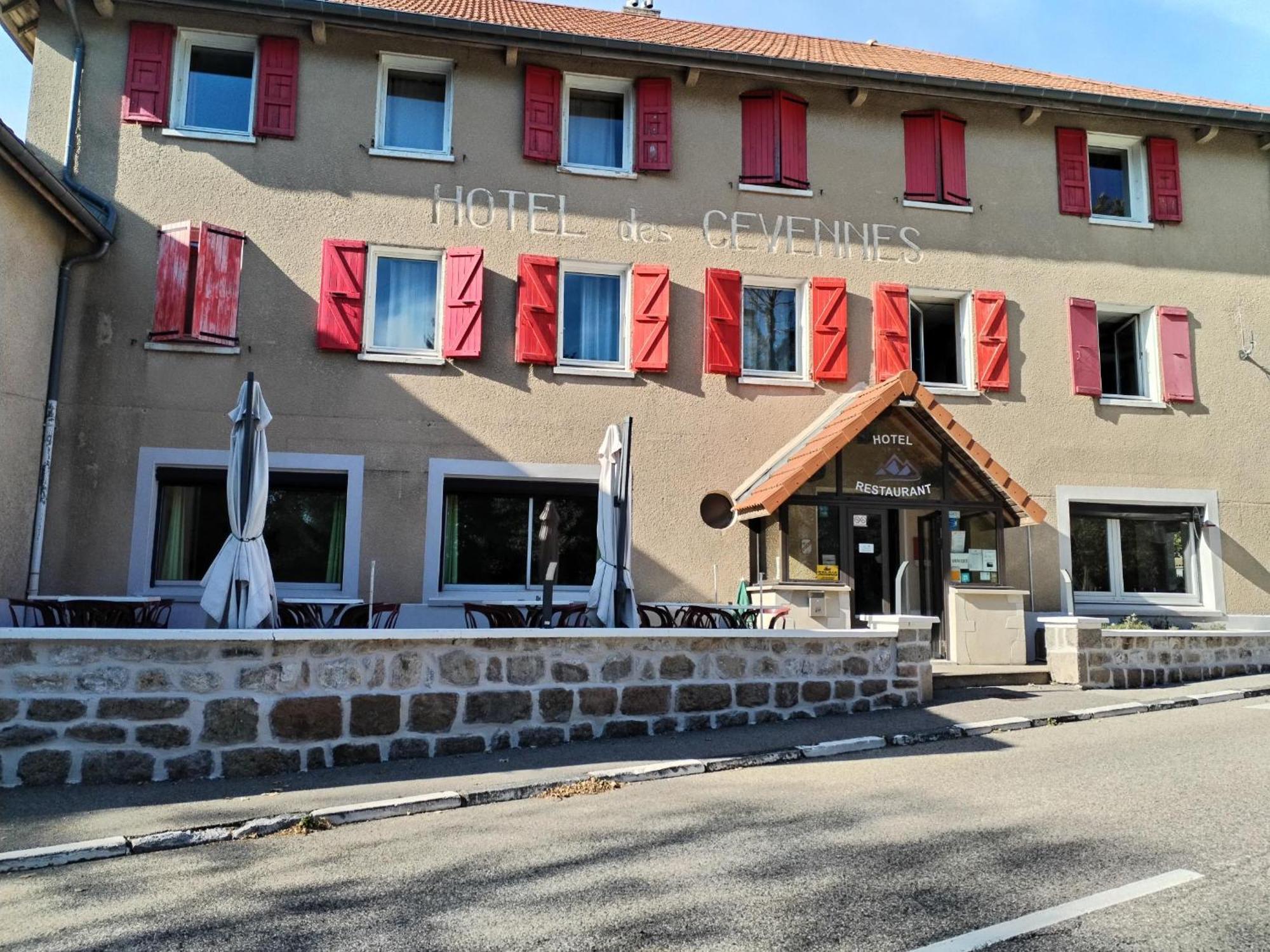 Hotel Des Cevennes Mezilhac Buitenkant foto